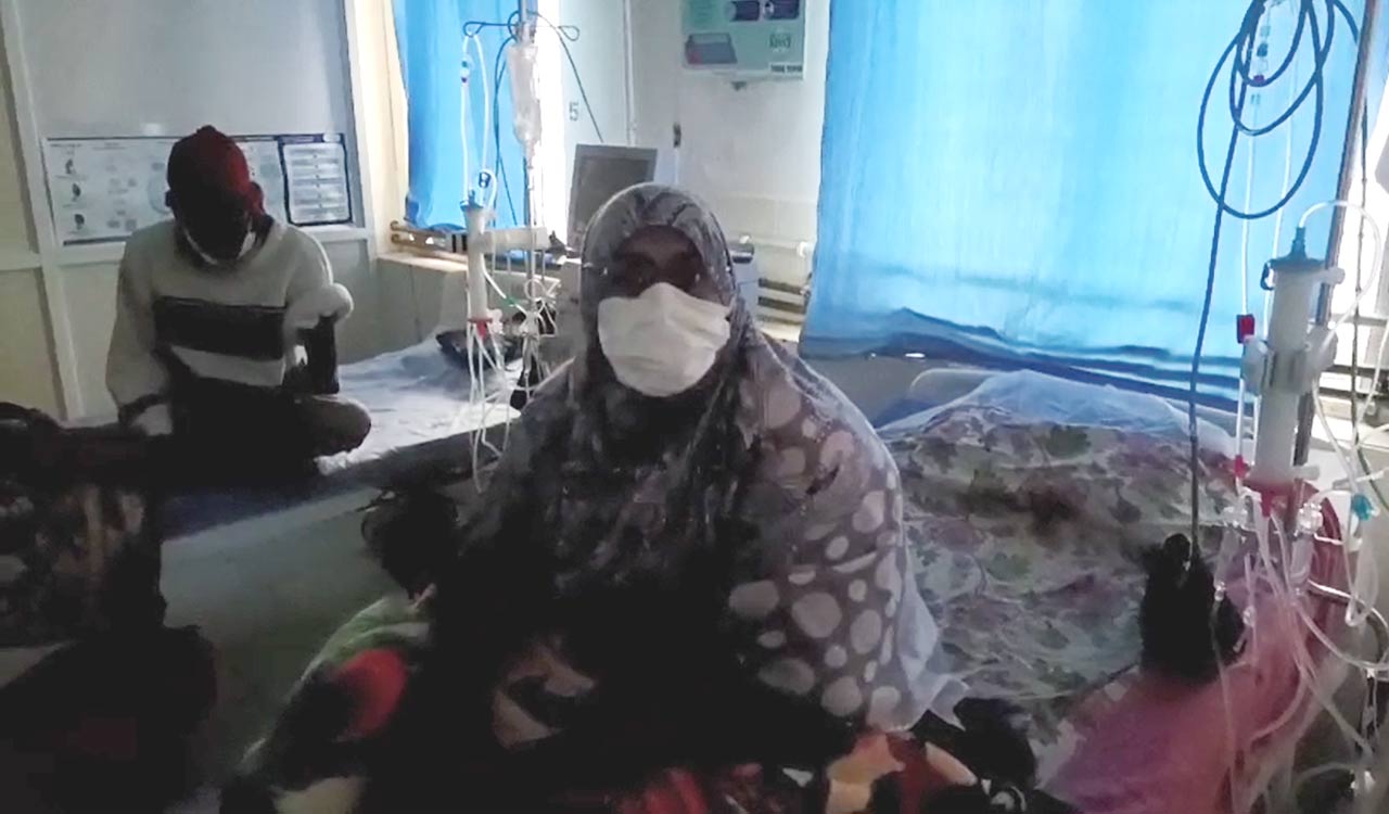 Power outage leaves dialysis patients in distress at Vikarabad government hospital