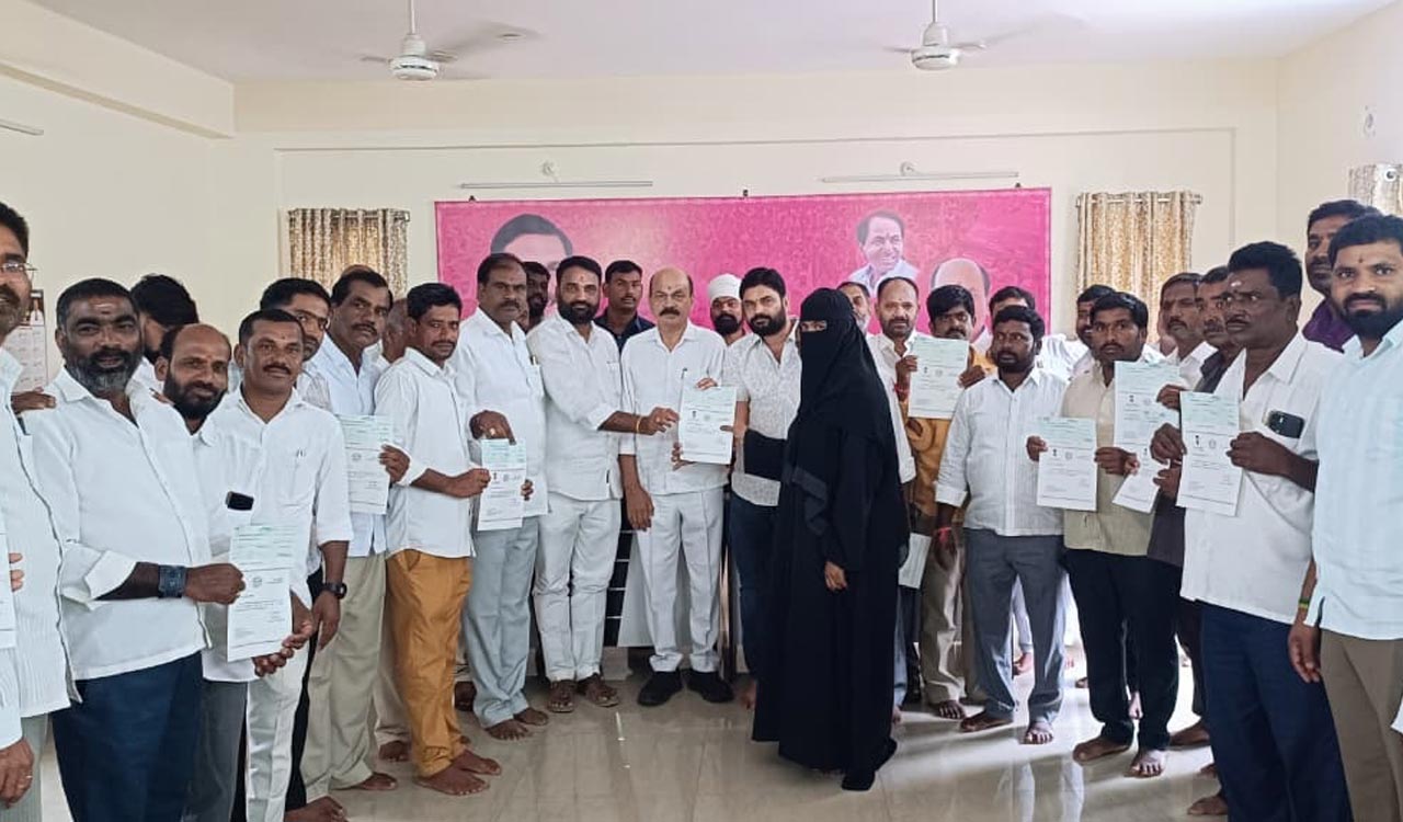 Sangareddy MLA distributes CMRF cheques worth Rs 17.19 lakh