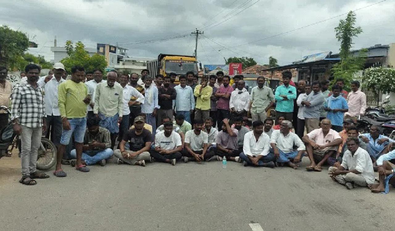 Urea shortage sparks farmers’ protests in Karimnagar