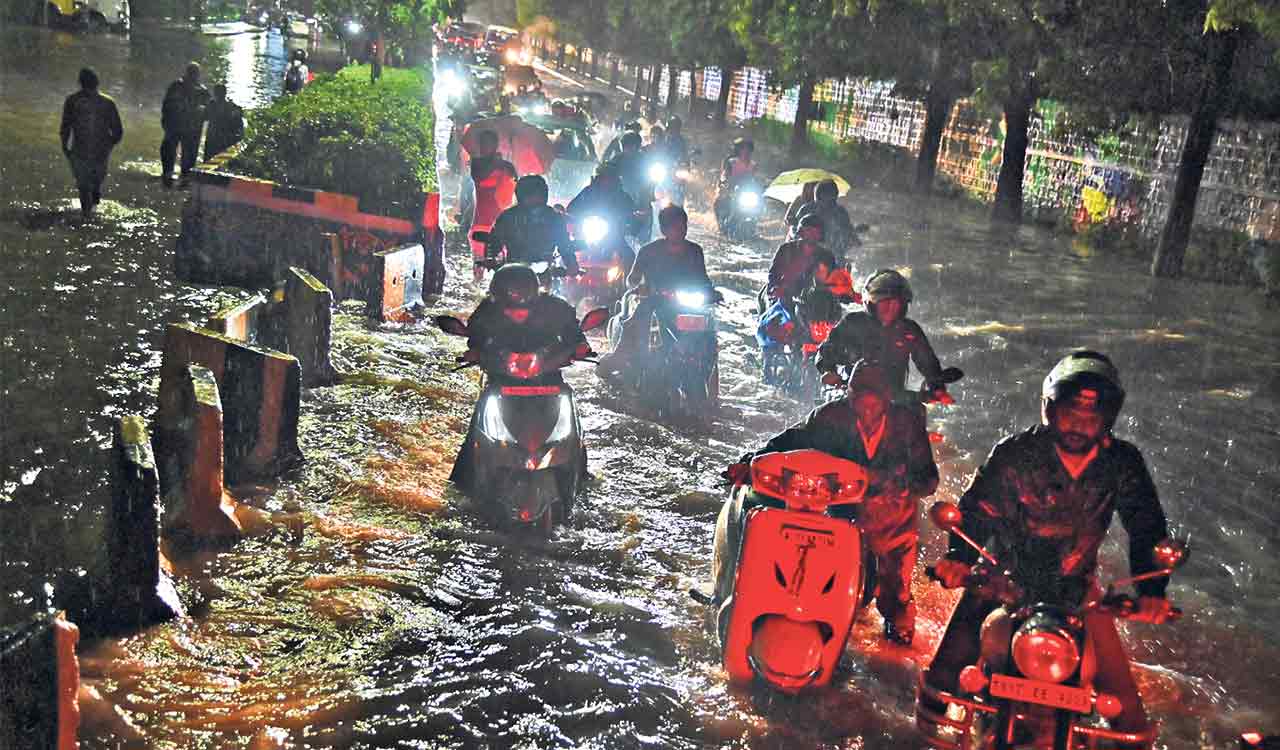 Hyderabad: Gachibowli records 12.35 cm rain; IT corridors choke under traffic