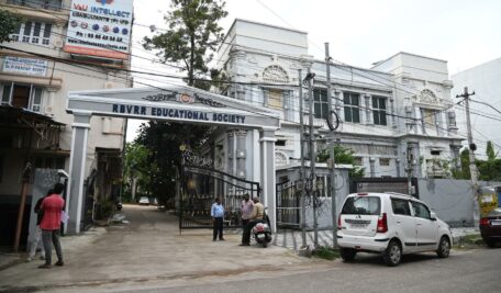 Reddy Hostels