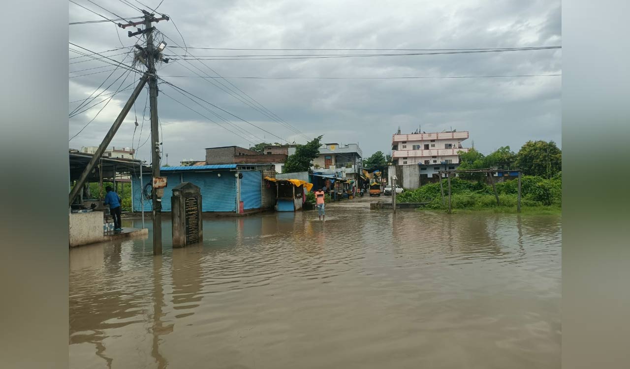 Heavy rains disrupt life in Mancherial, Kumram Bheem Asifabad