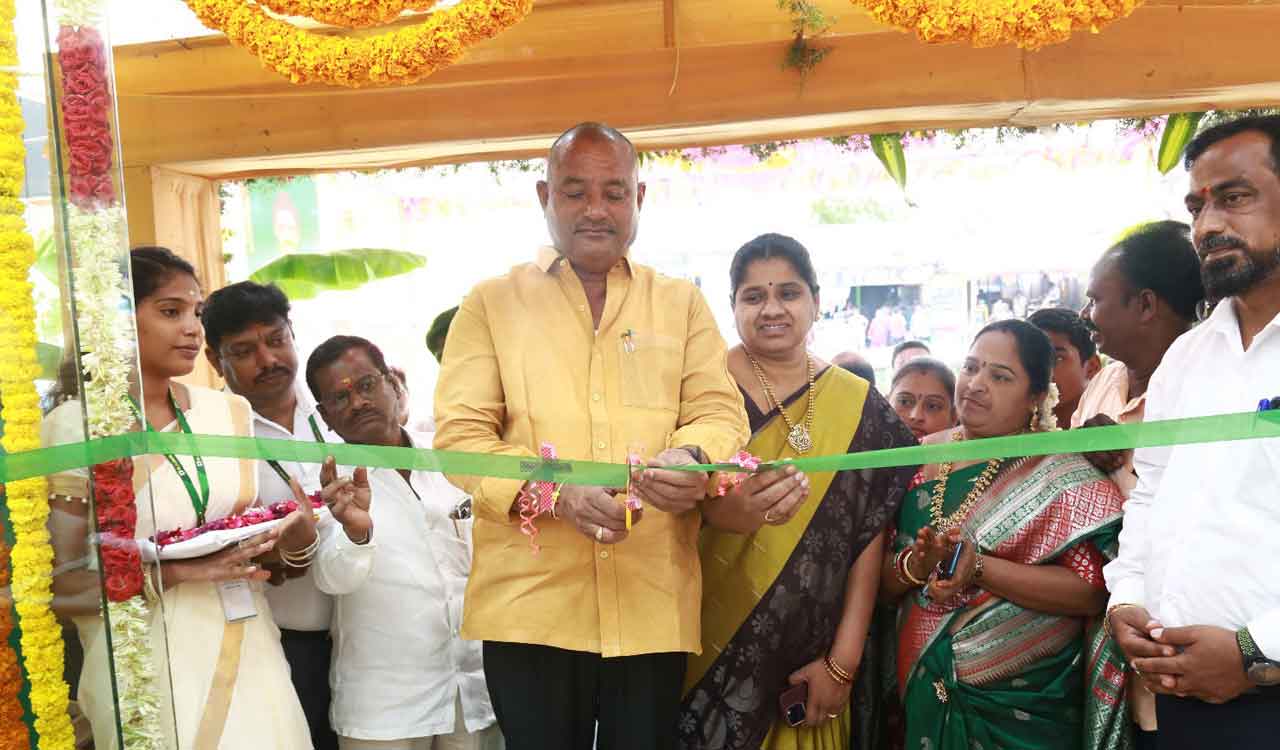 Hyderabad: Ramraj Cotton opens showroom in Miryalaguda