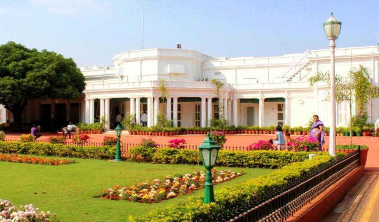 Hyderabad: Rashtrapati Nilayam to allow free entry for teachers and sportspeople