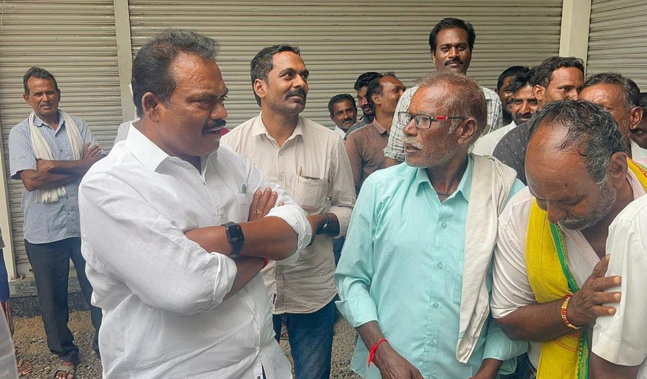 BRS flays Telangana government over urea shortage for farmers