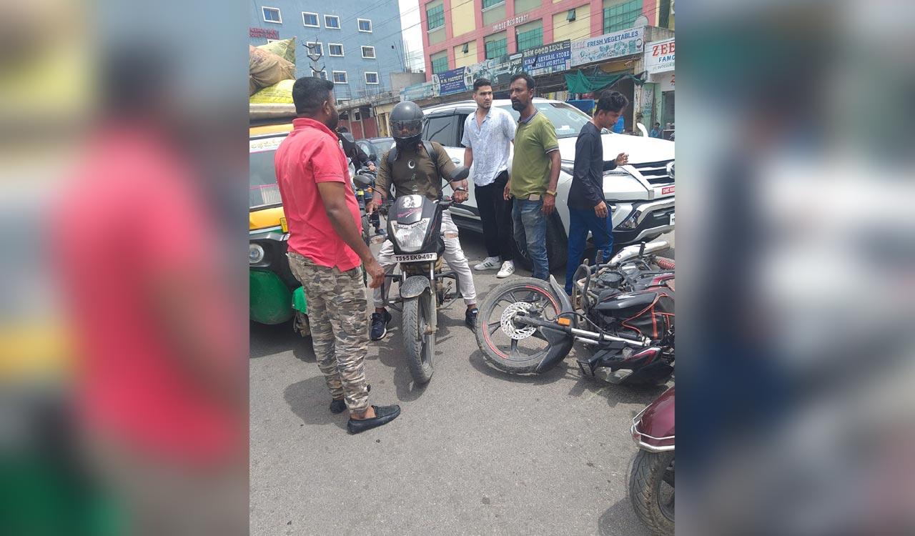 Watch: Two bikers thrashed in road rage incident at Bandlaguda in Hyderabad