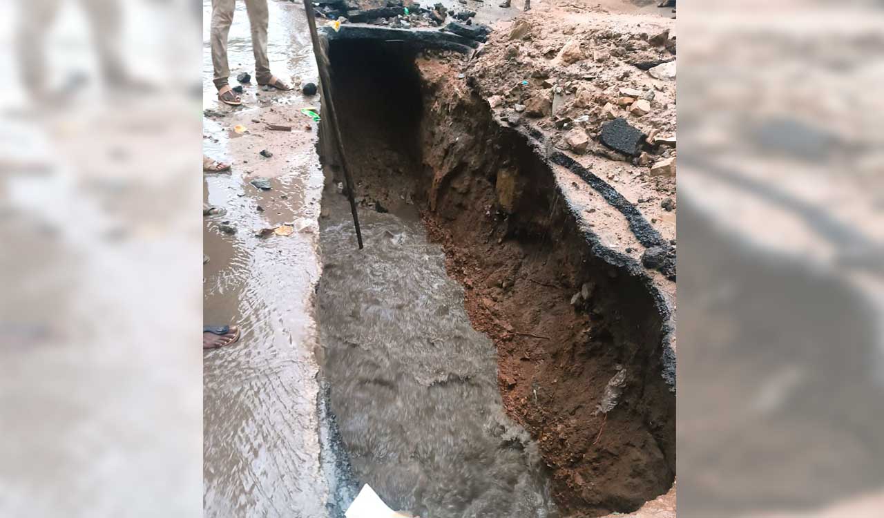 Hyderabad: Sewer trunk main collapses in Auto Nagar after heavy rains, repair underway