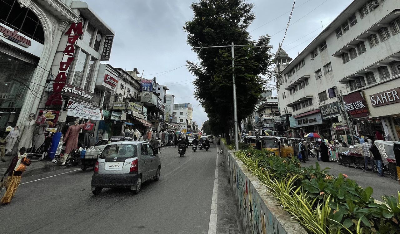 Hyderabad rains hit business at Charminar markets, sales down 60 per cent