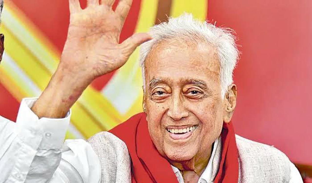 Suravaram Sudhakar Reddy’s body to be donated to Gandhi Medical College; last journey to be with State honours