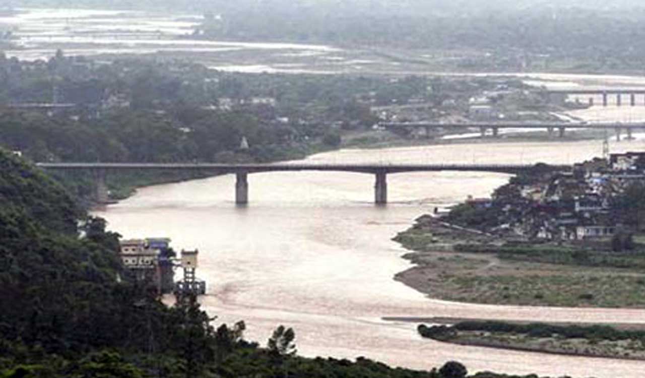 India alerts Pakistan about potential flood in Tawi river: Report