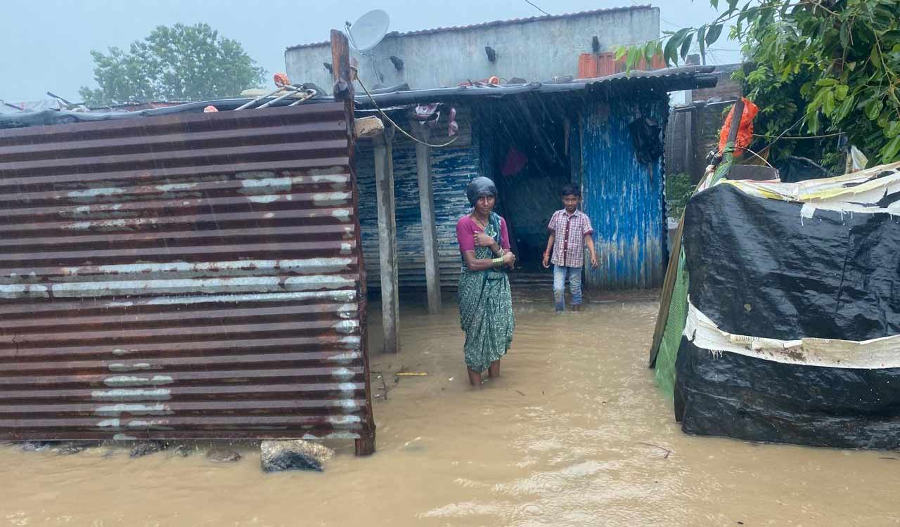 Heavy rains throw life out of gear in Adilabad