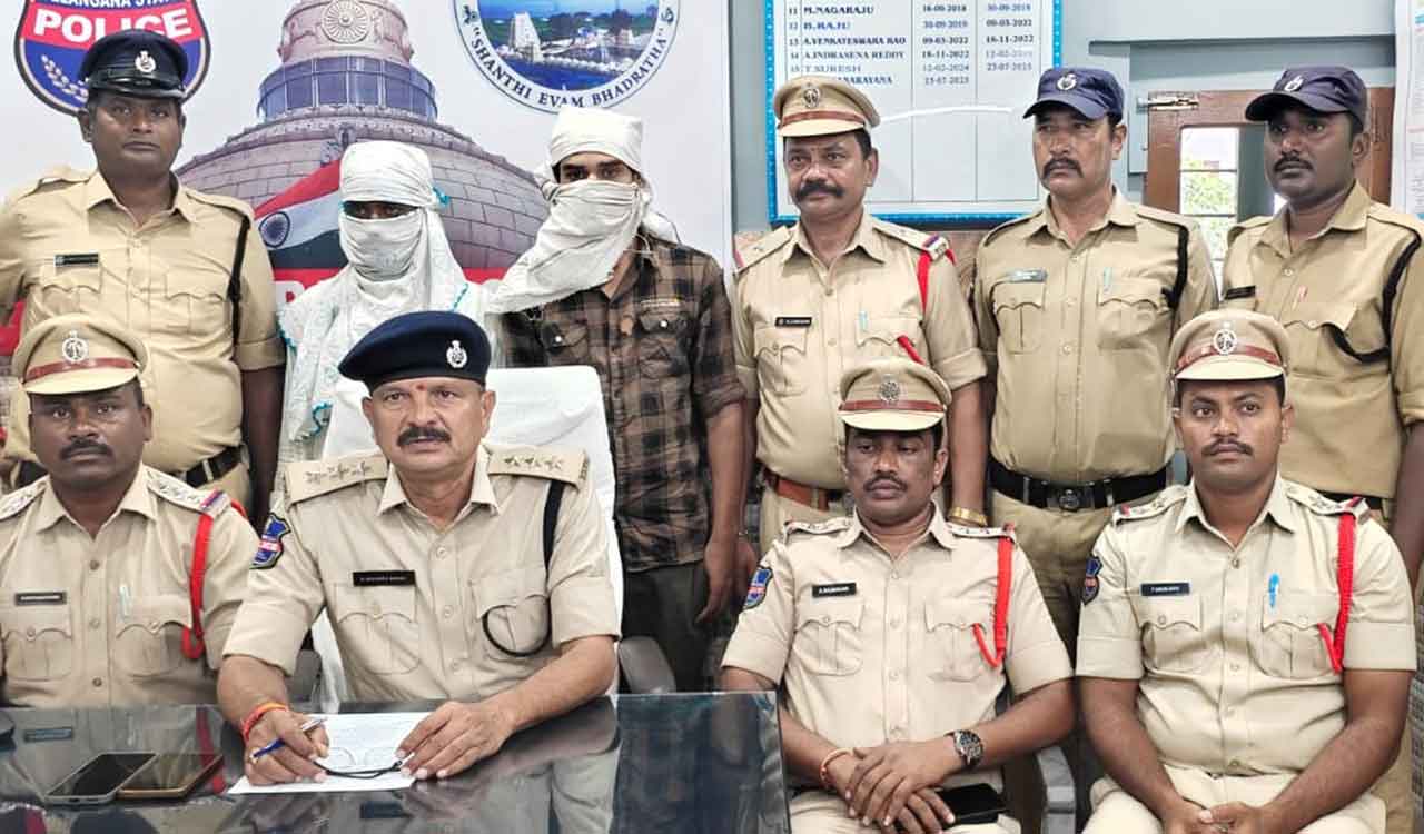 Kothagudem police seize ganja worth Rs 2.12 crore, arrest two