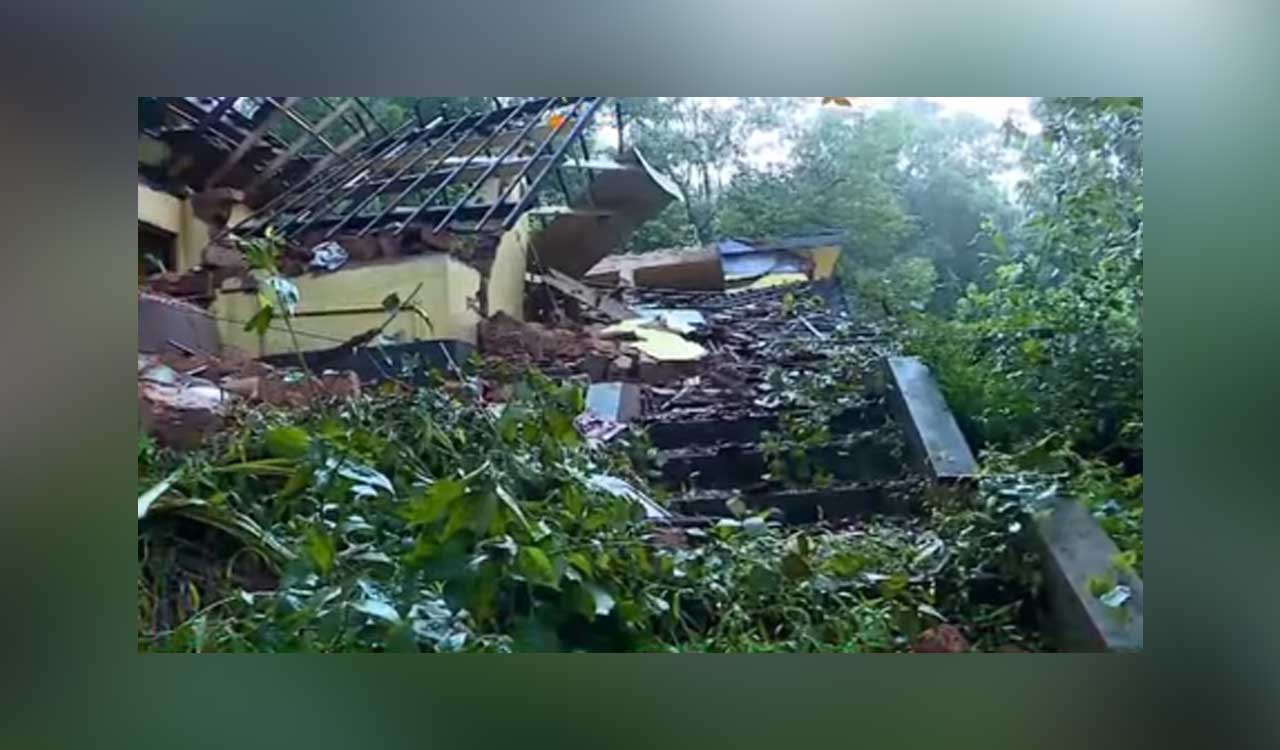 Suspected crude bomb explosion kills one in Kannur, damages houses