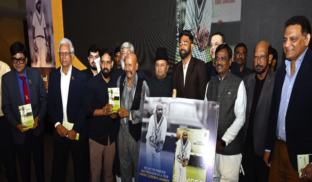 Kirmani launches autobiography ‘stumped’ in emotional Hyderabad event