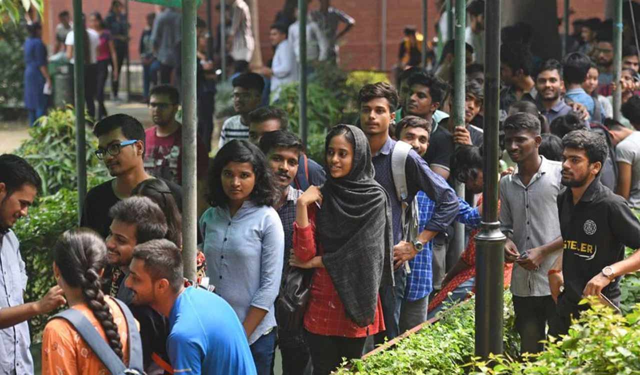 Government forms expert sub-committees to finalise fees structure for private colleges