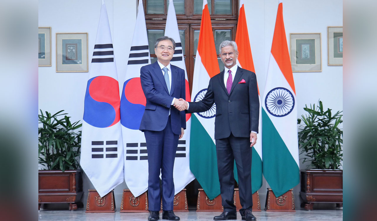 EAM Jaishankar, South Korean counterpart, discuss strengthening ties; mark 10 years of partnership