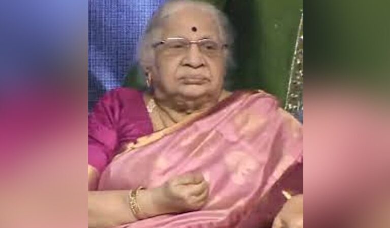 Allu Kanakaratnamma, 94, passed away in Hyderabad due to age-related issues. Her funeral will be held in Kokapet this afternoon. Family members including Ram Charan and Allu Arjun are reaching Hyderabad.