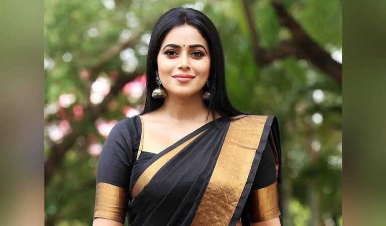 Actress Shamna Kasim (Poorna) announced on Instagram that she and her husband Shanid Asif Ali are expecting their second child in 2026. The couple, married in 2022, already have a son.