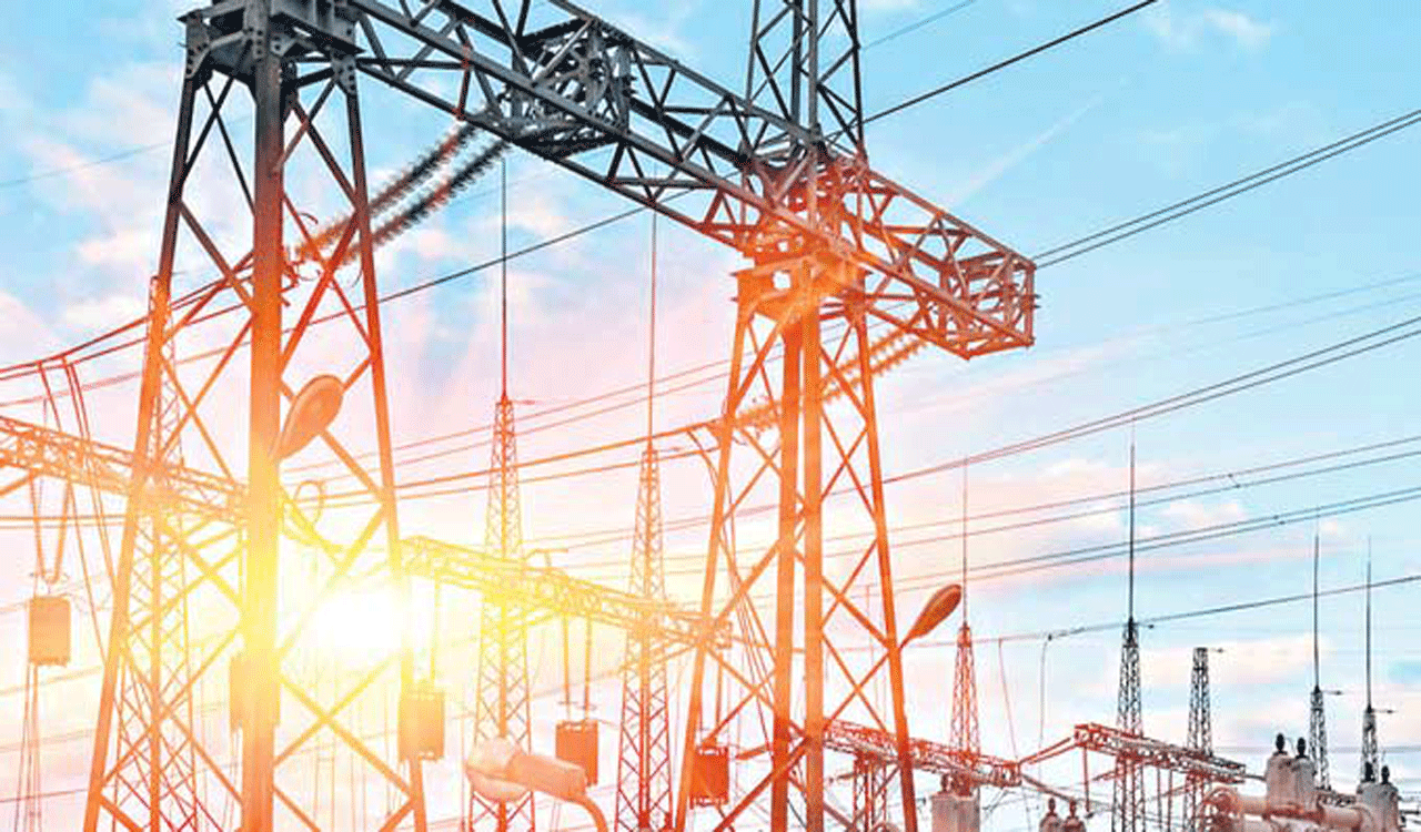 Farmers protest against power fluctuations in Asifabad