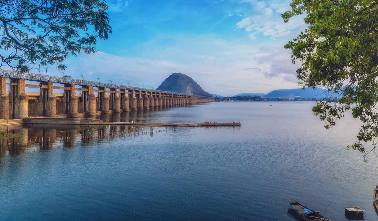 5 lakh cusecs of floodwaters expected at Prakasam Barrage in Andhra’s Vijayawada