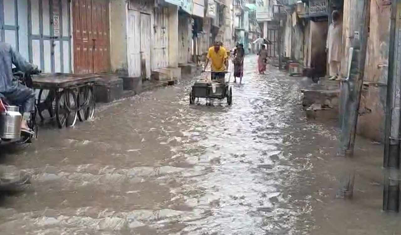 Mumbai reels under torrential rain for 4th day; waterlogging brings city to a halt