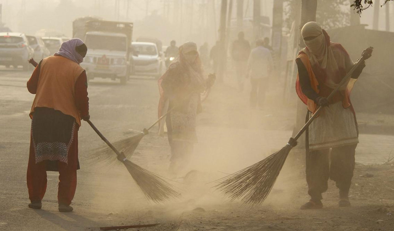 Trash piles up in Chennai as sanitation workers strike enters 13th day