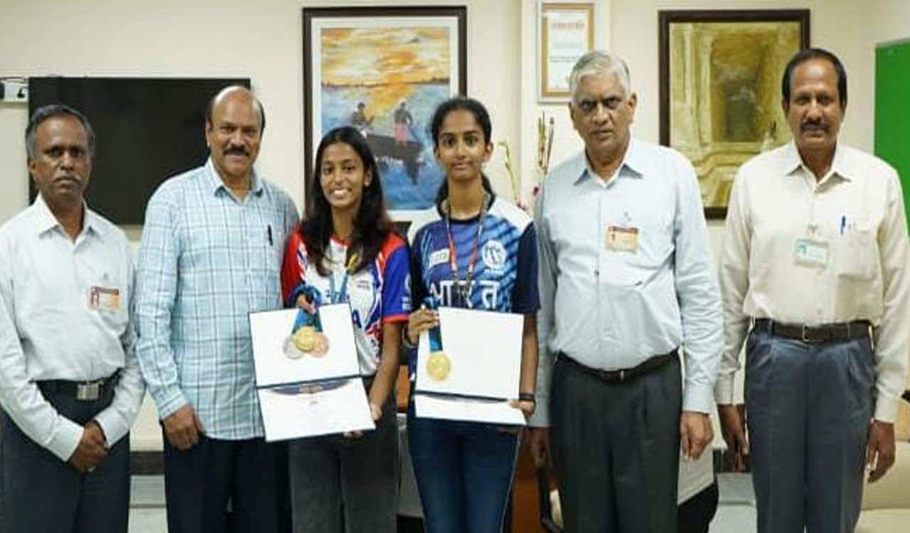 Shriya, Akanksha shine at Aasian Roller-skating Meet