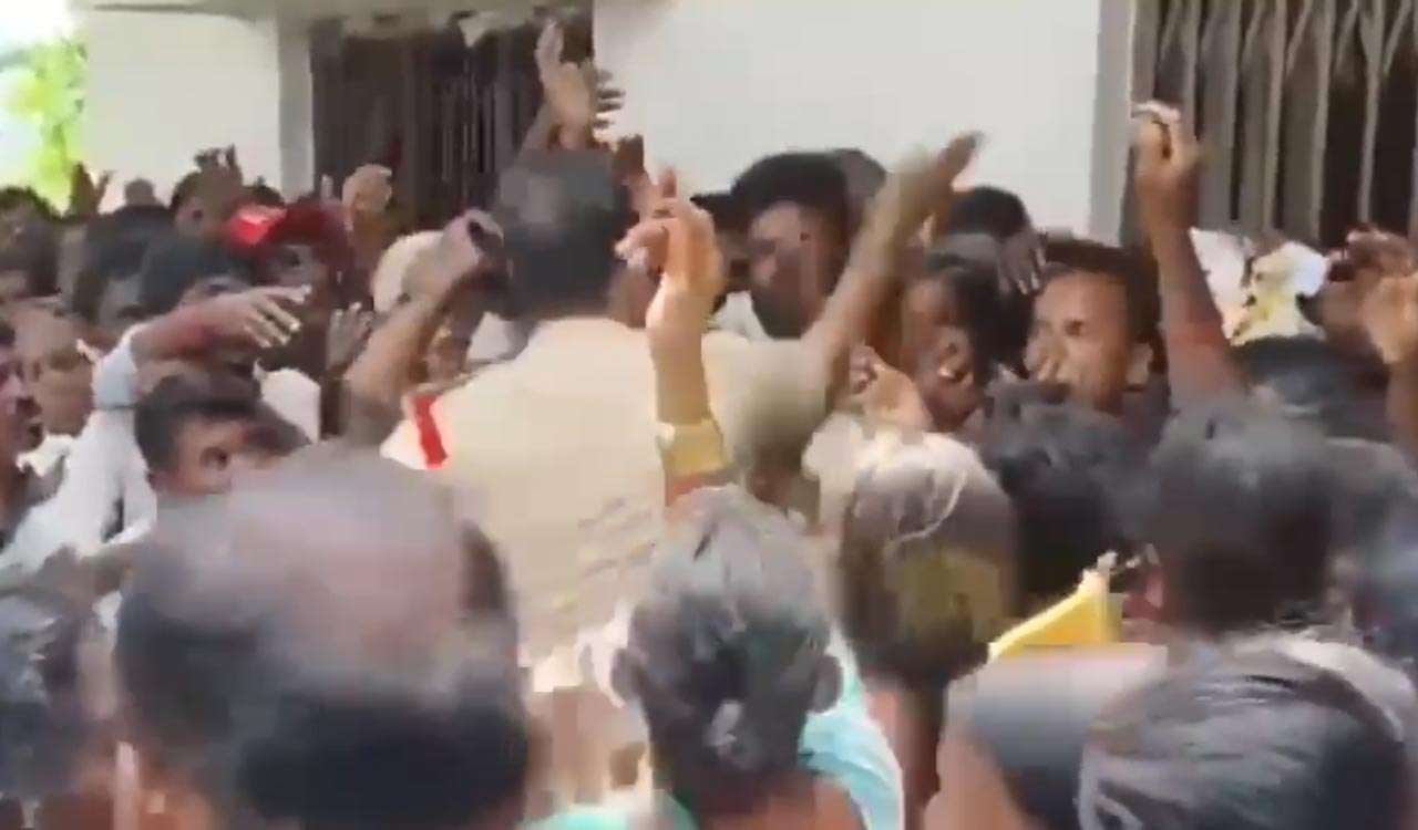 Watch: Narayanpet farmer slapped by cop at PACS over urea demand