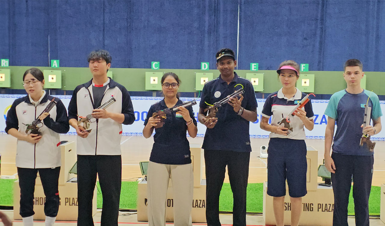 Anant Jeet Singh wins gold in 16th Asian Shooting Championship