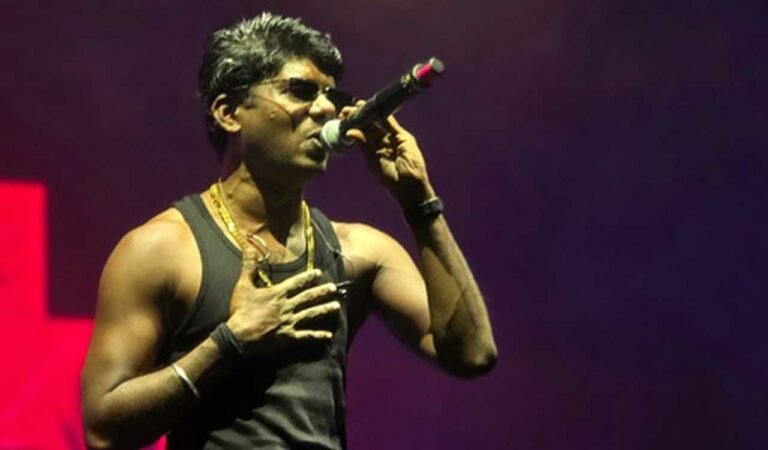 Kerala Police have issued a lookout notice for rapper Vedan after a female doctor accused him of rape and financial exploitation. Authorities fear he may flee abroad; investigation is ongoing.