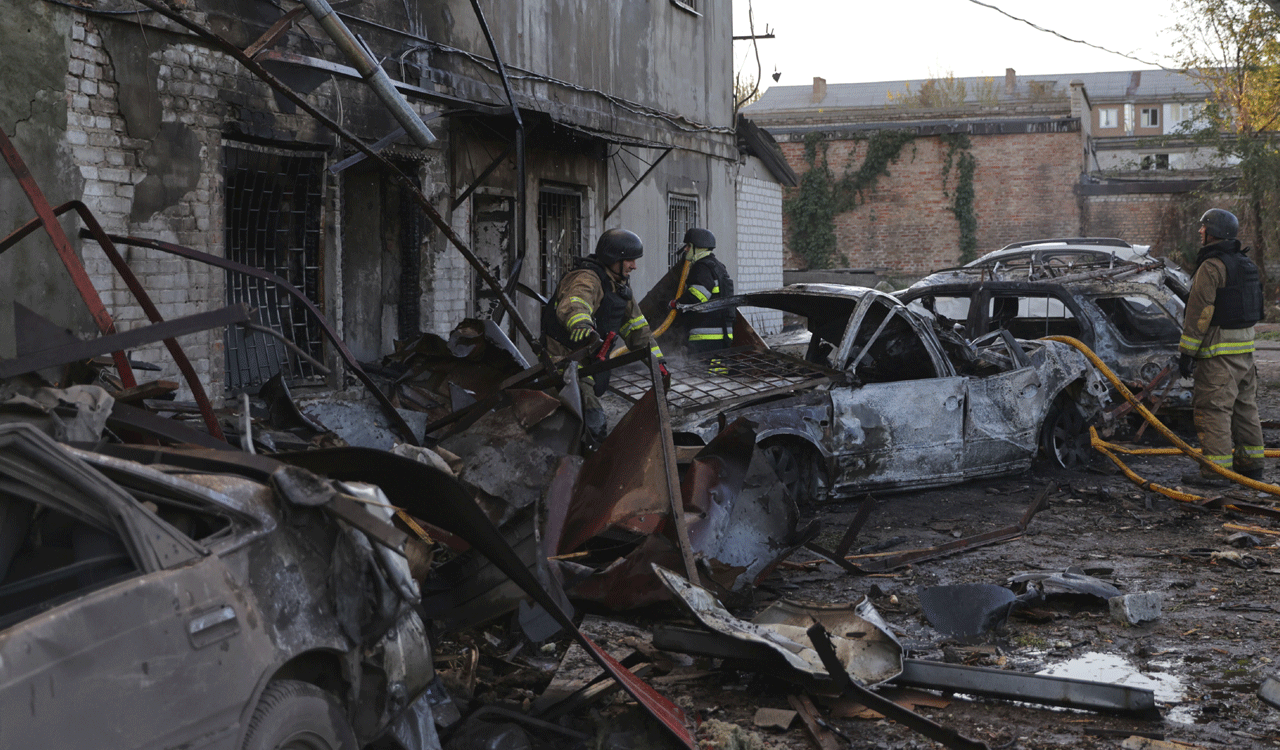 Russia, Ukraine trade deadly drone strikes as Zelenskyy anticipates intense diplomacy at UN