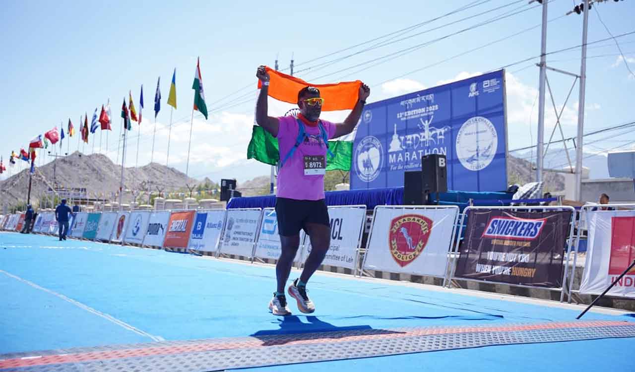 In yet another achievement Telangana cop Pilli Raju finishes world’s highest Ladakh Marathon