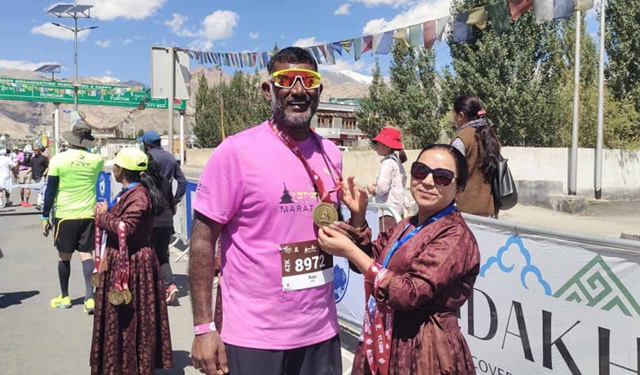 In yet another achievement Telangana cop Pilli Raju finishes world’s highest Ladakh Marathon