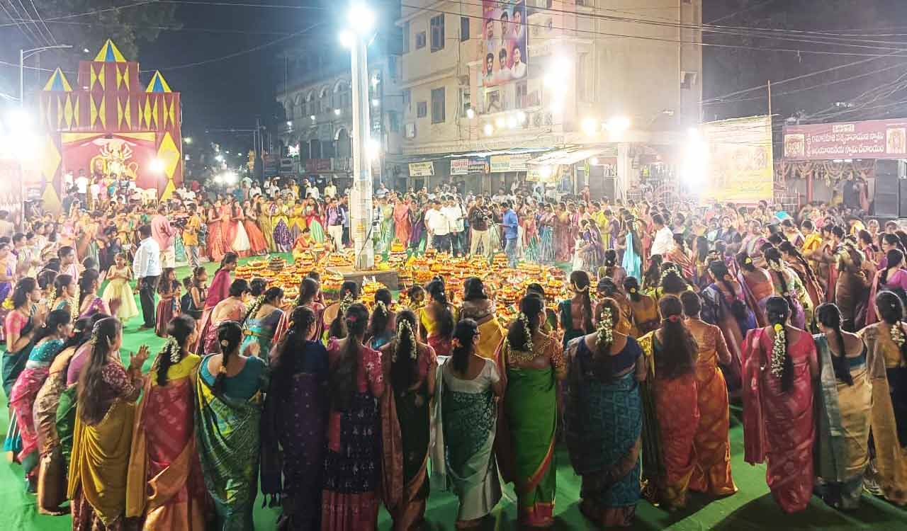 Saddula Bathukamma celebrated on grand scale in Telangana’s Karimnagar