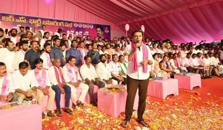 BRS gains ground in Telangana with 'reverse migration' from Congress, BJP ahead of local body elections