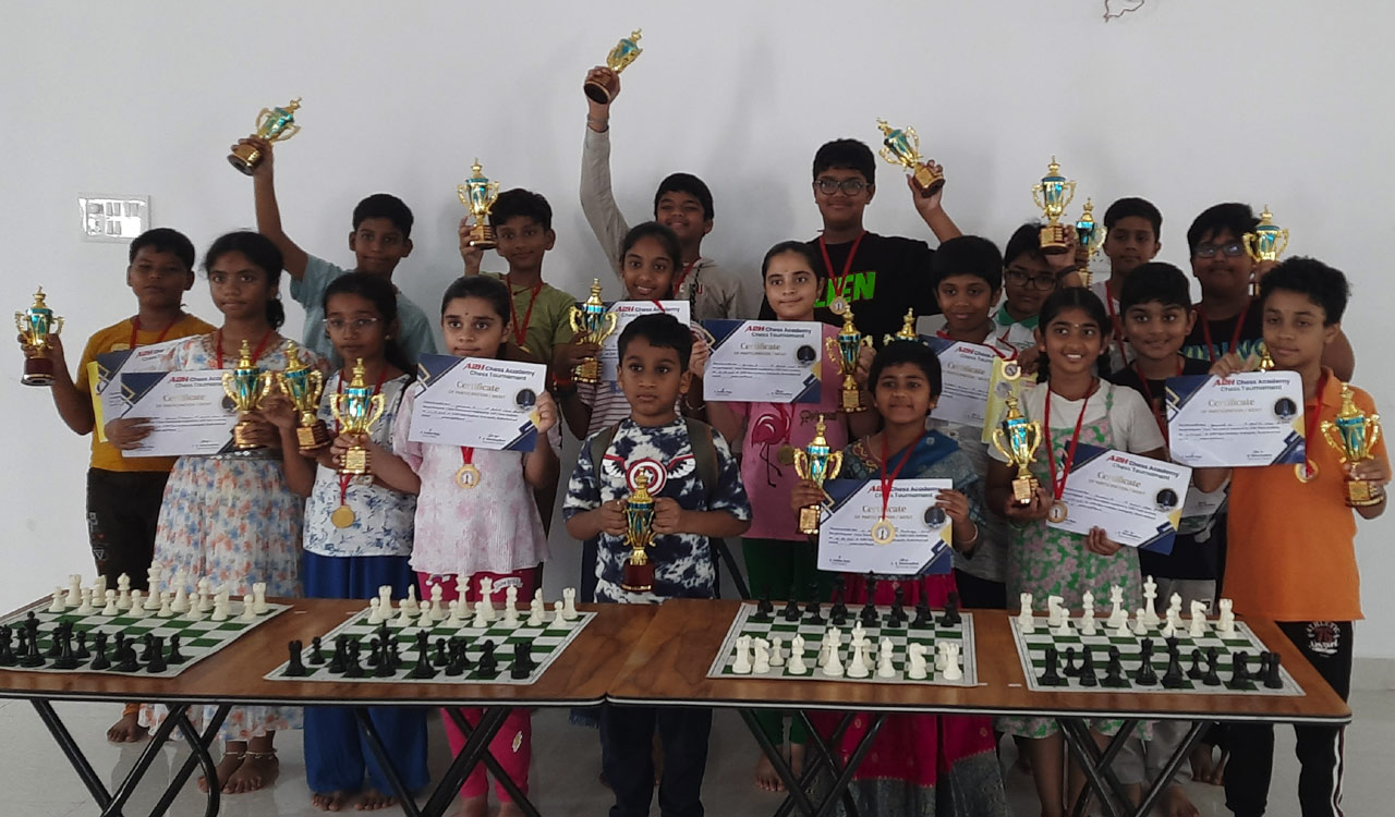 Nikhil Sriman and Pratin win A2H children chess titles