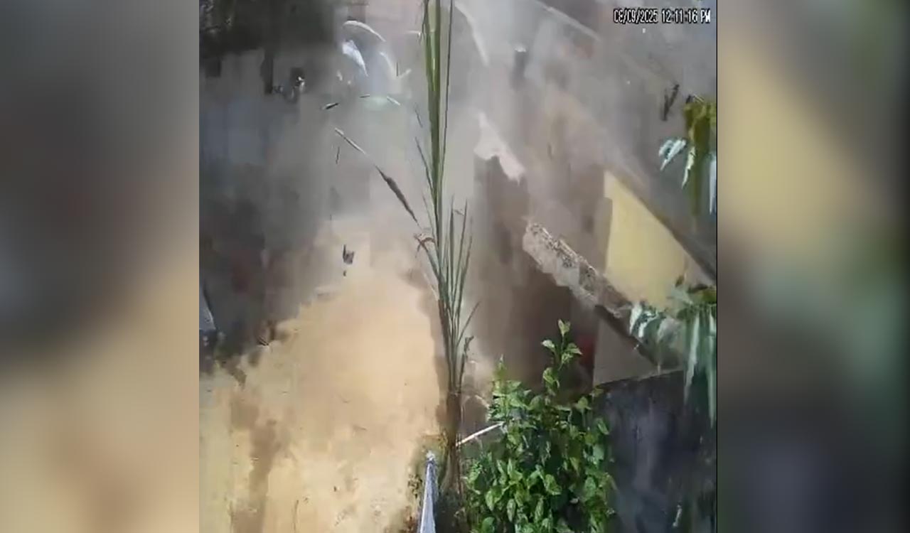 Medak house blast: Neighbours escape seconds before cylinder explodes