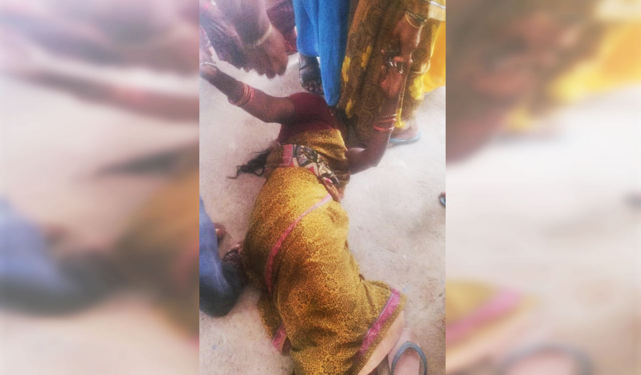 Woman faints in queue as Telangana farmers scramble for urea