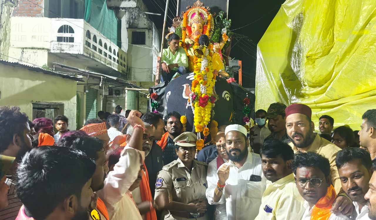 Ganesh idol immersion goes off peacefully in Telangana’s Bhainsa town