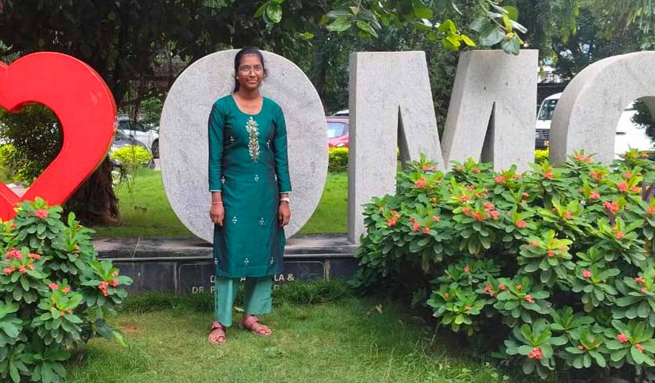 Gritty Asifabad girl with cone dystrophy secures MBBS seat at Osmania Medical College