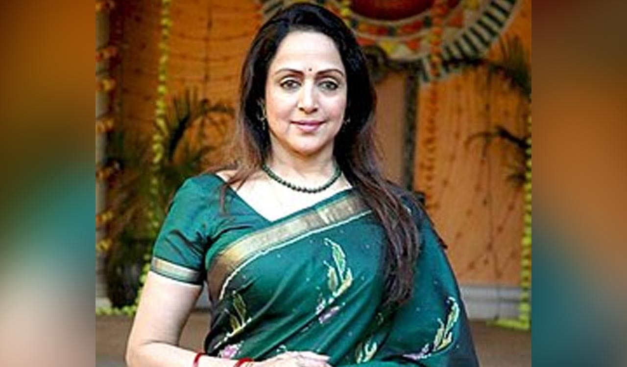 Hema Malini recalls how Raj Kapoor cast her in debut film Sapno Ka Saudagar