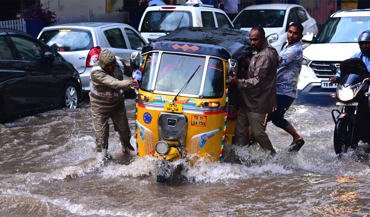 Hyderabad weather: Heat and humid spells to give way to evening thundershowers on Friday