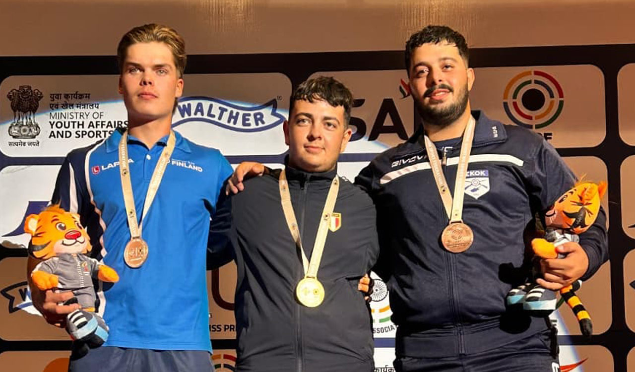 India wins 1-2 finish in 10m air pistol mixed team at ISSF Junior World Cup