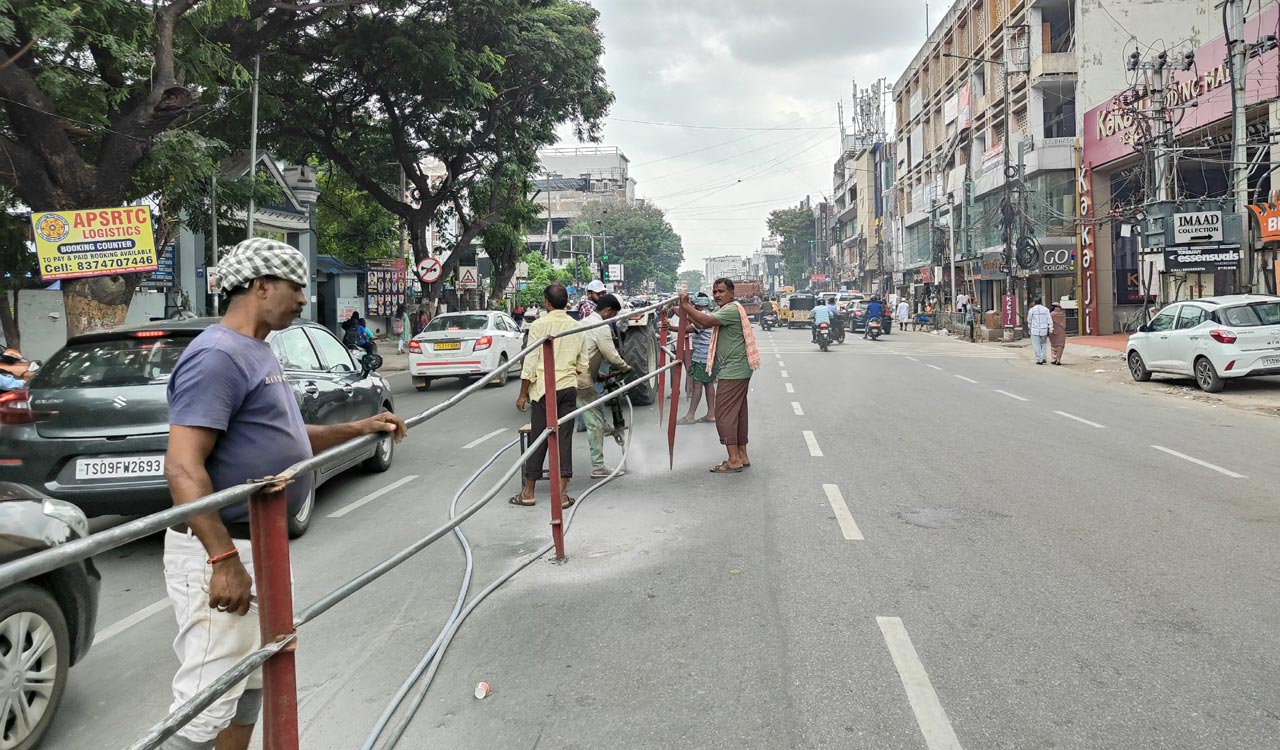 Ganesh idol immersion preparations in full swing in Hyderabad