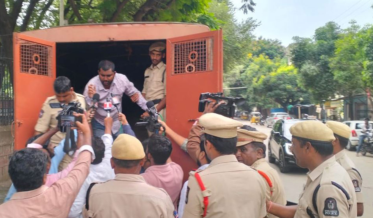 Hyderabad: BRSV activists detained during protest over Group-I exam fiasco