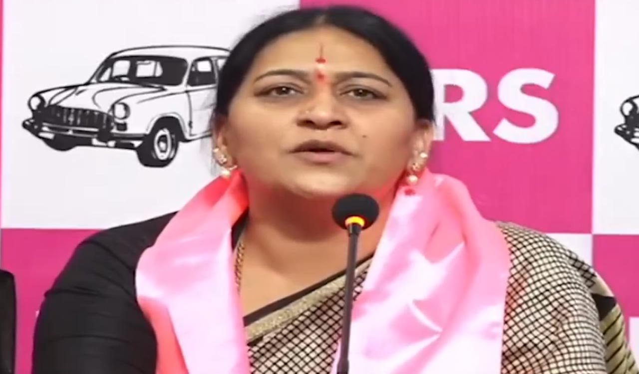 BRS cadres back KCR’s decision to suspend Kavitha