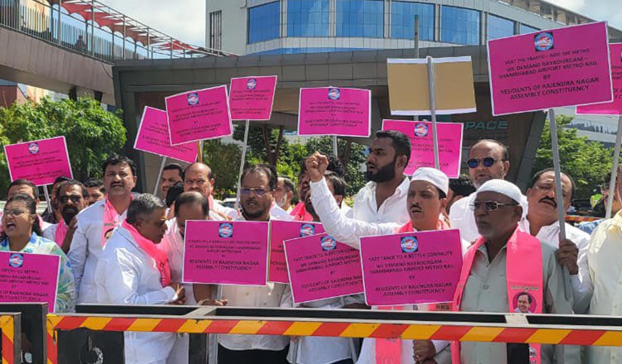 BRS stages protest at Mindspace over Hyderabad Metro Phase II delay