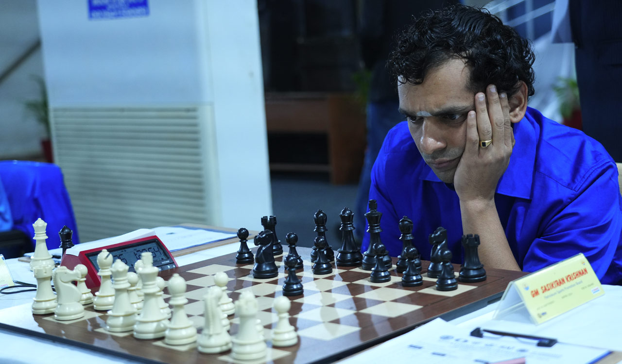 Sasikiran and Aronyak share lead in Senior National chess championship