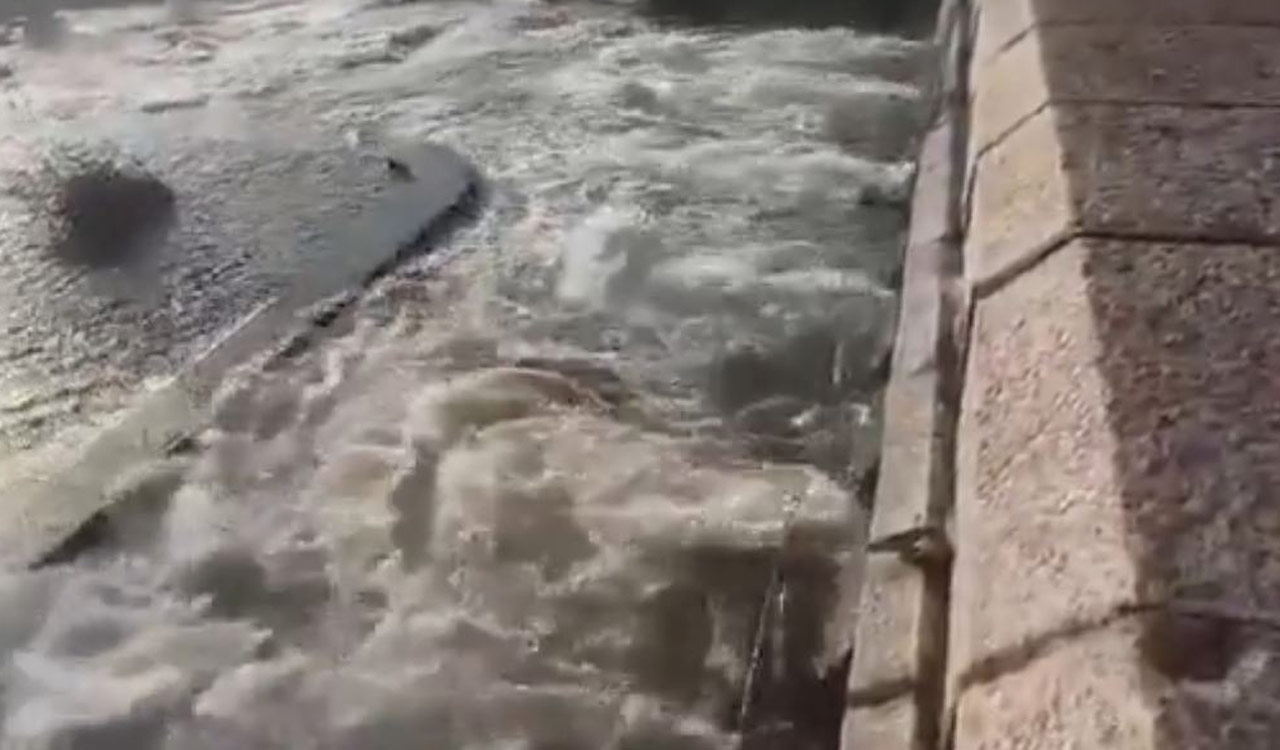 All 15 floodgates of Osman Sagar opened after 60 years, sparks inundation