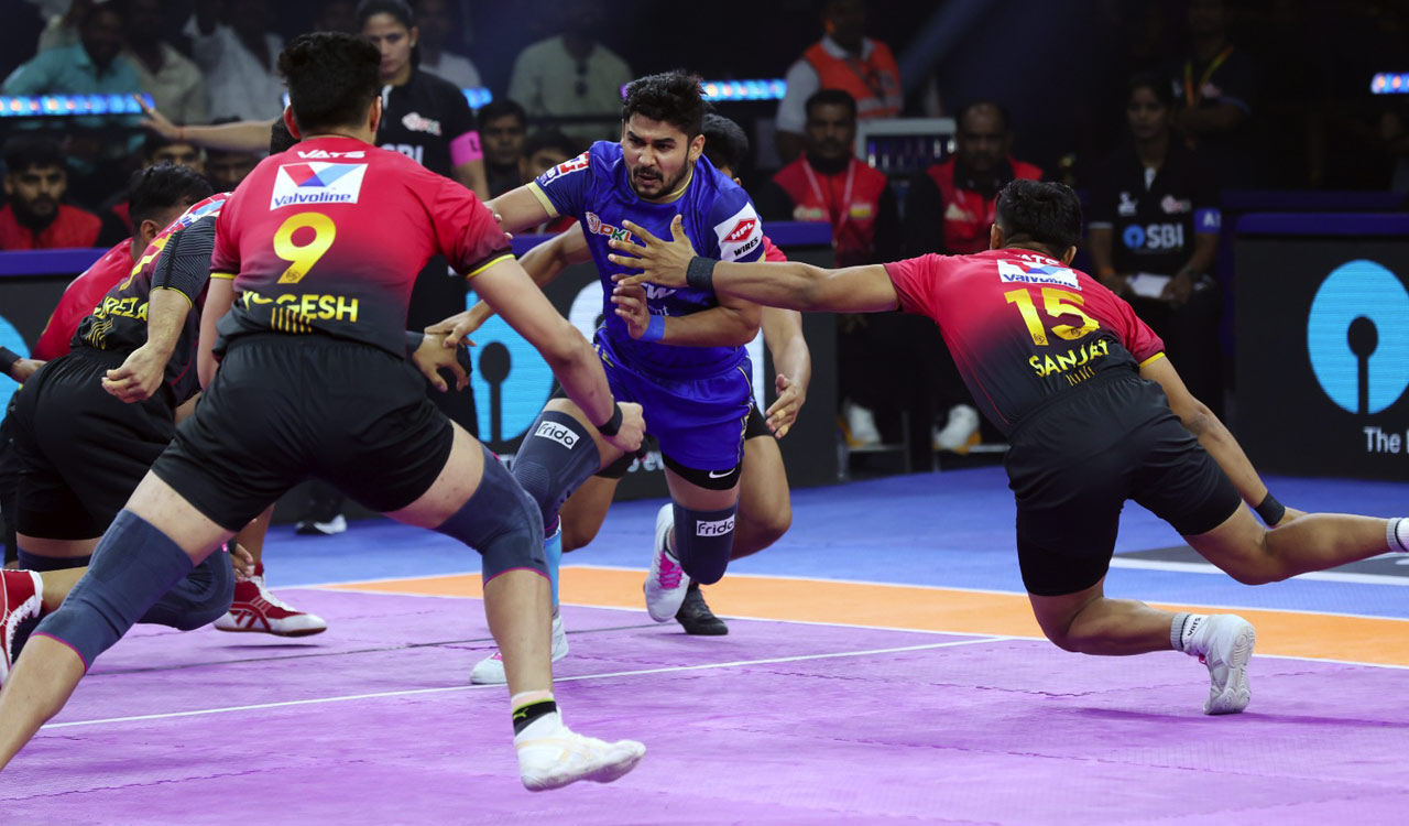 Bengaluru Bulls beat Haryana Steelers in Pro Kabaddi clash